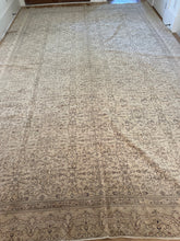 Load image into Gallery viewer, Vintage Kayseri 9’6” x 14’4”