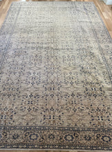 Load image into Gallery viewer, Vintage Kayseri 7’7” x 11’5”