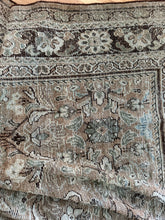 Load image into Gallery viewer, Vintage Mahal 7’8” x 11’