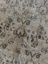 Load image into Gallery viewer, Vintage Doroksh 8’10” x 12’3”