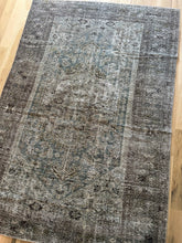 Load image into Gallery viewer, Antique Malayer 4’ x 5’10”