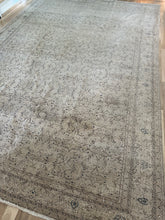 Load image into Gallery viewer, Vintage Kayseri 7’10” x 11’7”