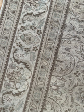 Load image into Gallery viewer, Vintage Kayseri 7’7” x 12’2”