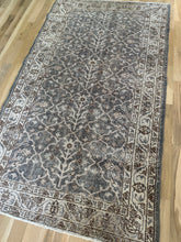 Load image into Gallery viewer, Vintage Turkish 3’10” x 6’7”
