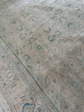 Load image into Gallery viewer, Vintage Mahal 9’7” x 12’3”