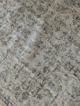 Load image into Gallery viewer, Vintage Turkish 3’10” x 13’