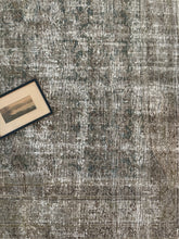 Load image into Gallery viewer, Antique Malayer 6’10” x 10’3”