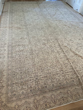 Load image into Gallery viewer, Vintage Kayseri 9’6” x 14’4”