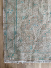 Load image into Gallery viewer, Vintage Persian Sumak 3’4” x 4’8”