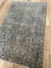 Load image into Gallery viewer, Vintage Turkish 3’11” x 6’