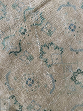 Load image into Gallery viewer, Vintage Mahal 9’7” x 12’3”