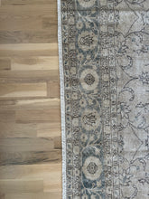 Load image into Gallery viewer, Vintage Turkish 8’6” x 11’4”