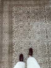 Load image into Gallery viewer, {ON HOLD} Vintage Kayseri 8’2” x 11’9”