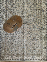 Load image into Gallery viewer, Vintage Turkish 3’2” x 6’9”