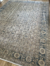 Load image into Gallery viewer, Vintage Turkish 8’6” x 11’4”