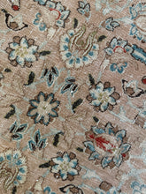 Load image into Gallery viewer, Vintage Doroksh 9’9” x 12’11”