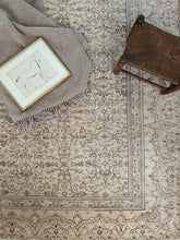 Load image into Gallery viewer, Vintage Kayseri 9’6” x 14’4”