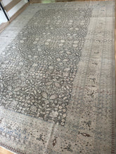 Load image into Gallery viewer, Vintage Kayseri 8’4” x 11’11”
