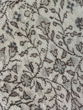 Load image into Gallery viewer, Vintage Kayseri 6’4” x 9’3”