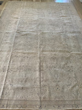 Load image into Gallery viewer, Vintage Kayseri 7’9” x 10’2”