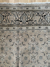 Load image into Gallery viewer, Vintage Mahal 9’6” x 12’10”