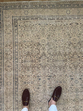 Load image into Gallery viewer, Vintage Kayseri 8’ x 11’11”