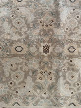 Load image into Gallery viewer, Vintage Tabriz 7’9” x 10’9”