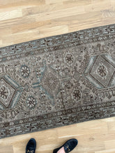 Load image into Gallery viewer, Antique Heriz 2’11” x 9’1”
