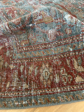 Load image into Gallery viewer, Antique Scatter Rug 4’ x 6’3”