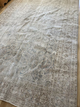 Load image into Gallery viewer, Vintage Turkish 6’9” x 10’2” Area Rug