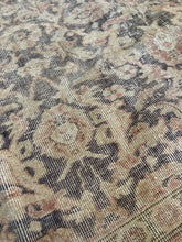 Load image into Gallery viewer, Vintage Turkish Rug 6’4” x 9’5”