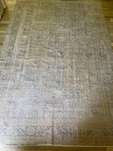 Load image into Gallery viewer, Turkish Area Rug 6’6” x 9’5”