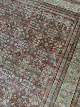 Load image into Gallery viewer, Antique Mahal 9’3” x 12’11”