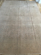 Load image into Gallery viewer, Vintage Mahal 8’3” x 11’4”