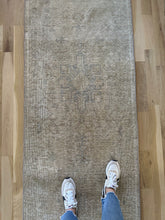Load image into Gallery viewer, Vintage Heriz Runner 2’ 8.5” x 12’5”