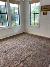 Load image into Gallery viewer, Vintage Tabriz 9’10” x 12’4”