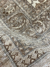 Load image into Gallery viewer, Vintage Kayseri 8’ x 11’6”