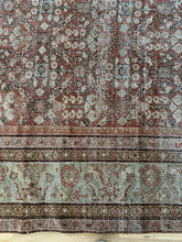 Load image into Gallery viewer, Antique Mahal 9’3” x 12’11”