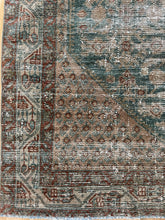 Load image into Gallery viewer, Antique Malayer Scatter Rug 4’4” x 6’10”