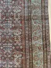 Load image into Gallery viewer, Antique Mahal 9’3” x 12’11”