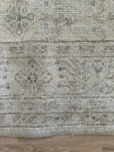 Load image into Gallery viewer, Vintage Turkish 3’2” x 9’3”