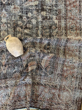 Load image into Gallery viewer, {ON HOLD} Vintage Isparta 8’ x 10’10”