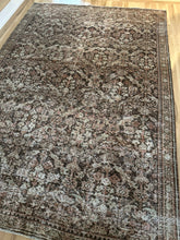 Load image into Gallery viewer, Antique Mahal 6’8” x 9’8”