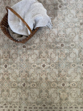 Load image into Gallery viewer, Vintage Tabriz 7’9” x 10’9”