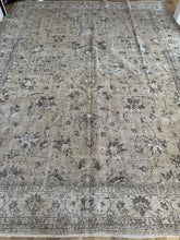 Load image into Gallery viewer, {ON HOLD} Vintage Turkish 9’4” x 12’