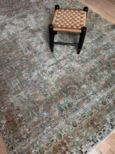 Load image into Gallery viewer, Antique Tabriz 4’7” x 6’4”
