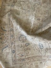 Load image into Gallery viewer, Vintage Turkish Area Rug 7’7” x 10’7”