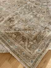 Load image into Gallery viewer, Vintage Medium Area Rug 6’8” x 10’