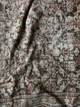 Load image into Gallery viewer, Antique Mahal 6’8” x 9’8”
