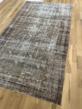 Load image into Gallery viewer, Antique Malayer 5’ x 9’